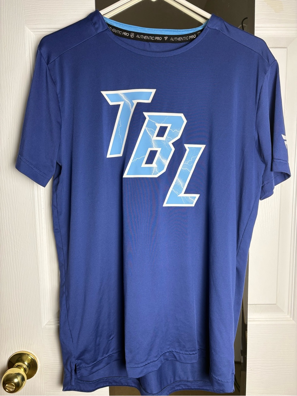 NHL Tampa Bay Lightning Fanatics Athletic Men's Performance Shirt Size M